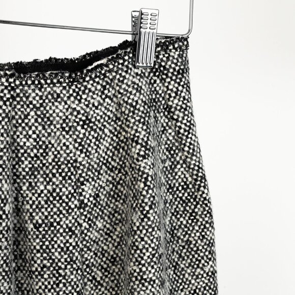 Prada Miu Miu Black White Wool Tweed Wrap Skirt - Picture 4 of 7